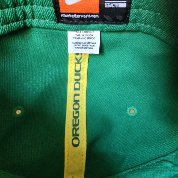 NCAA Oregon Ducks Nike Swoosh Hat One Size - Picture 4 of 6